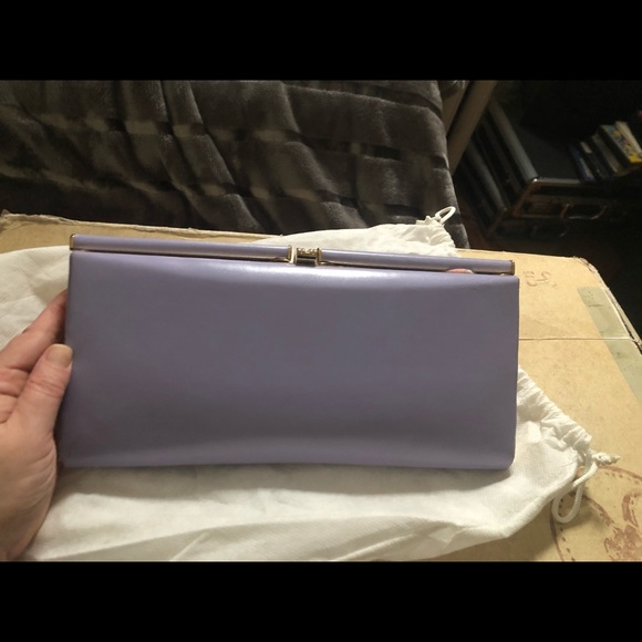 Early 60s pillbox lilac clutch. MINT CONDITION! - Picture 8 of 8